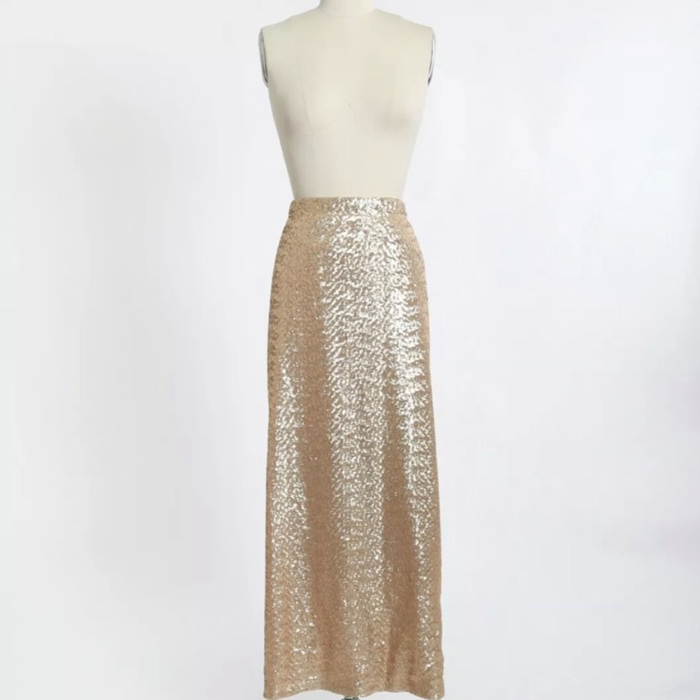 Elegant Gold Sequin Skirt - Picture 2 of 11